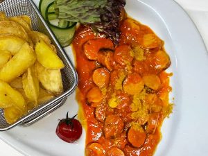 Currywurst mit Original Thüringer Rostbratwurst
